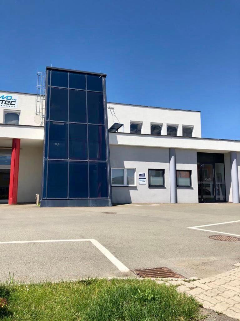 Kobra Room Fuer 4 Personen Spielberg Bei Knittelfeld Buitenkant foto
