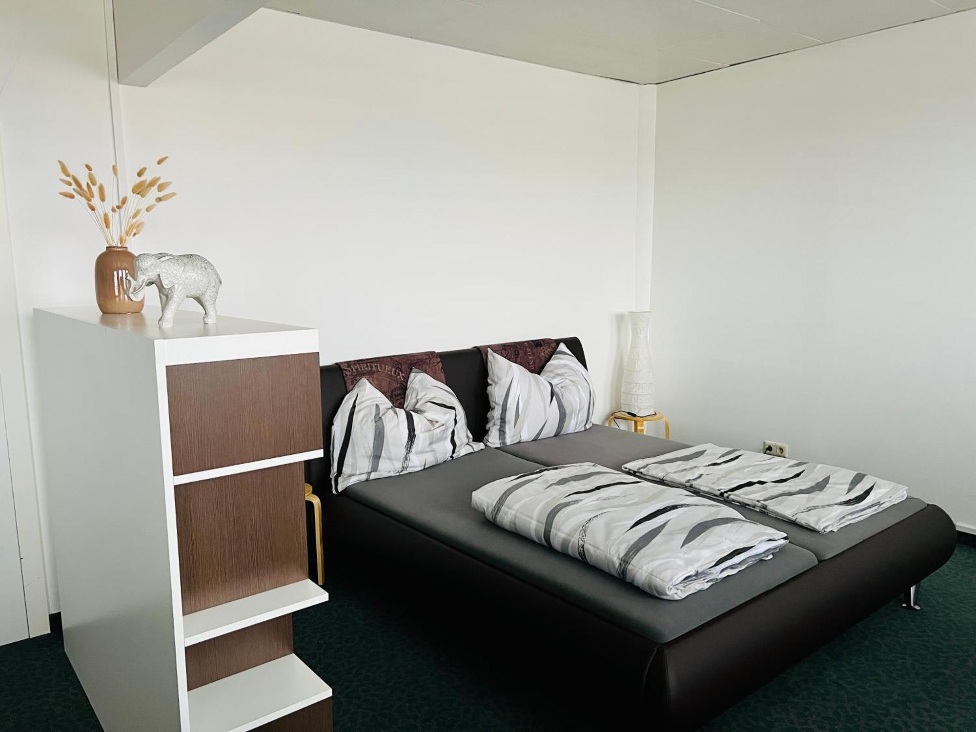 Kobra Room Fuer 4 Personen Spielberg Bei Knittelfeld Buitenkant foto